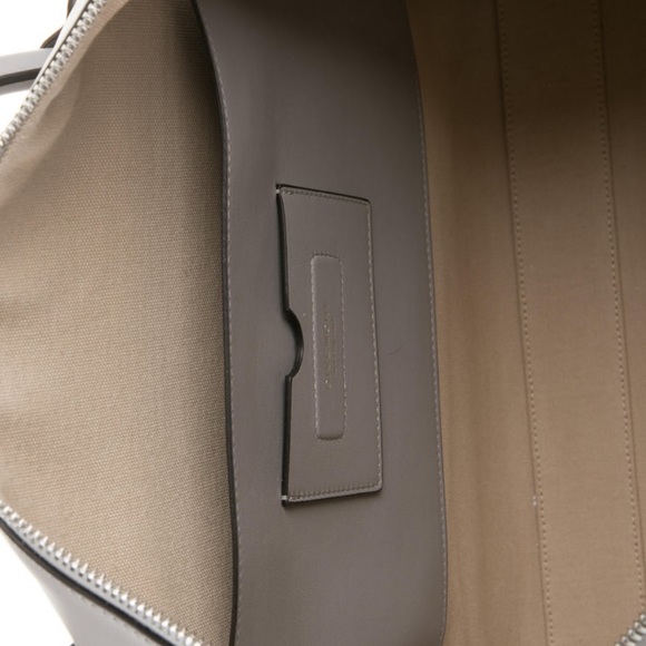 Givenchy Grey Leather Shoulder Bag Antigona - Picture 7 of 9